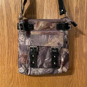 Realtree camp bag.